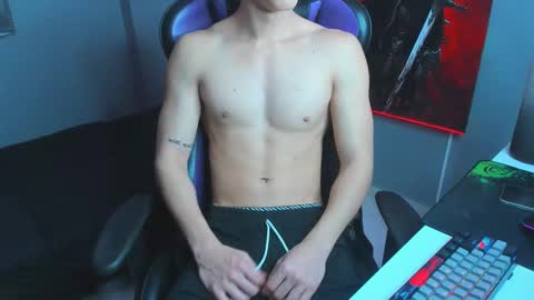 Snapshot of michael_twink18 chatting on September 20, 2025, 6:03 am Michael online show from September 20, 2025, 6:03 am
