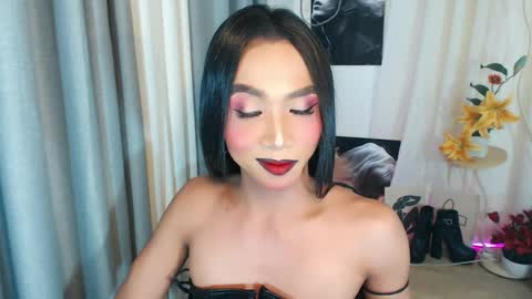 michaelagoddess online show from May 11, 2026, 11:46 pm