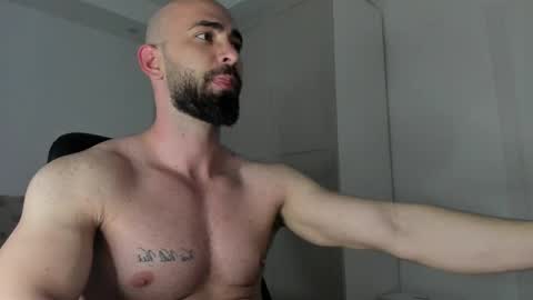 Snapshot of michaelevansx chatting on April 26, 2026, 9:12 pm MichaelEvansx online show from April 26, 2026, 9:12 pm