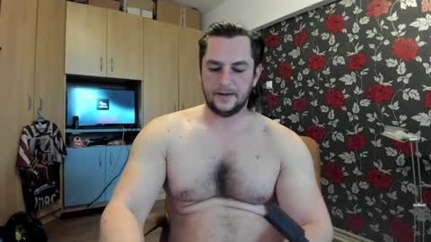 michaelragnar90 online show from March 29, 2026, 7:08 am