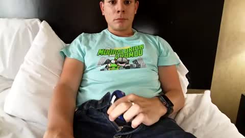 michaeltwinkboy online show from June 29, 2026, 4:29 pm