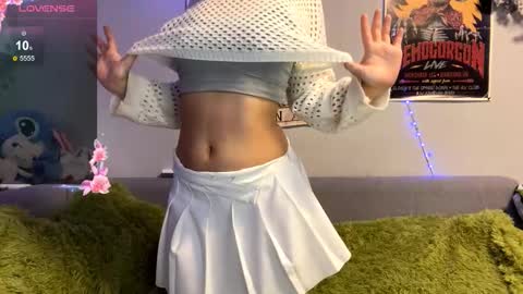 Suki online show from December 23, 2025, 8:01 am