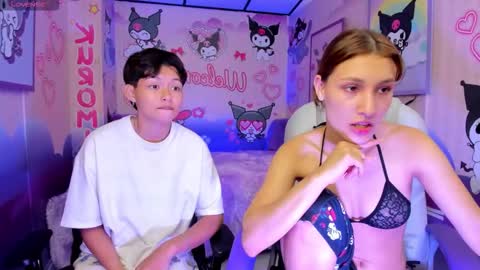 michell__petit_ online show from October 5, 2025, 2:54 am