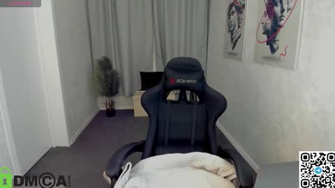 Michelle online show from September 30, 2025, 11:43 pm