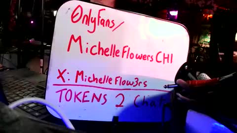Snapshot of michelle_flowers chatting on November 11, 2025, 6:30 pm michelle_flowers online show from November 11, 2025, 6:30 pm