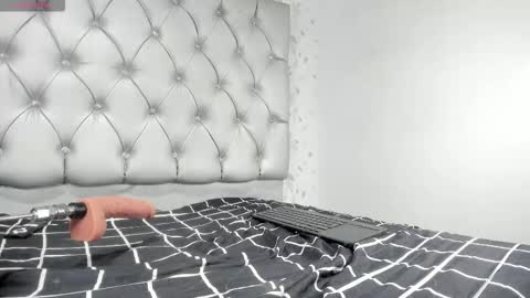 michelle perla online show from October 17, 2025, 7:49 pm