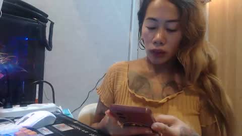 Snapshot of michelle_ux chatting on September 9, 2025, 4:56 am michelle_ux online show from September 9, 2025, 4:56 am
