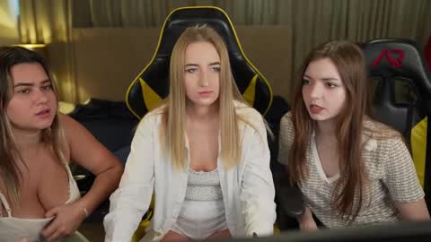 Snapshot of michelleinlove4u chatting on February 15, 2025, 12:11 pm Michelle online show from February 15, 2025, 12:11 pm