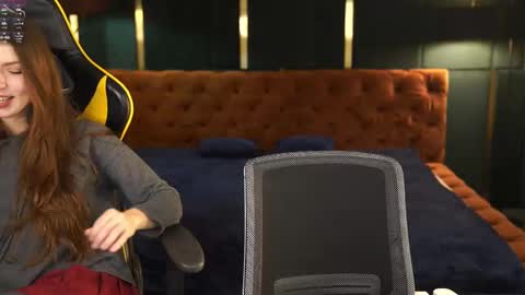 Snapshot of michelleinlove4u chatting on February 18, 2025, 11:22 am Michelle online show from February 18, 2025, 11:22 am