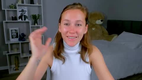 MichelleOrtis online show from April 21, 2026, 2:51 am