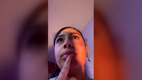 michellepetitte online show from April 21, 2026, 3:57 am