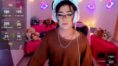 Snapshot of michellevanss22 chatting on October 16, 2025, 5:47 pm   online show from October 16, 2025, 5:47 pm