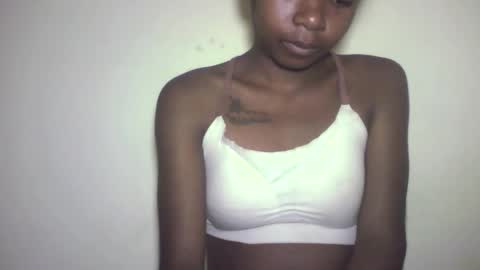 michou_69 online show from May 28, 2026, 12:08 am