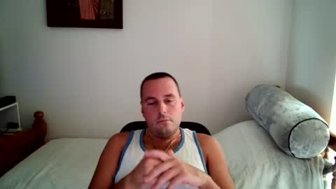 micic3 online show from June 26, 2026, 11:42 pm