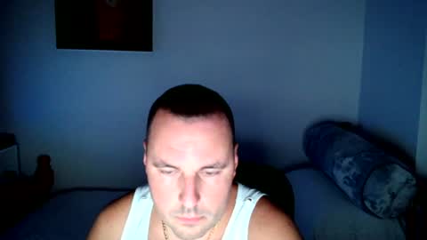 micic3 online show from July 15, 2026, 2:17 am