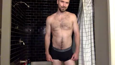 Snapshot of mickey_mic chatting on October 3, 2025, 1:46 am mickey_mic online show from October 3, 2025, 1:46 am