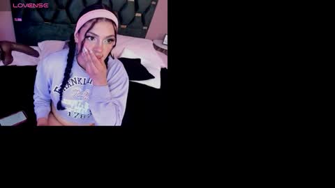 Micki online show from October 30, 2025, 11:55 am