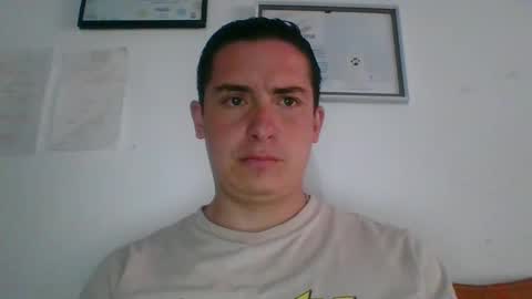 Snapshot of mickseb chatting on September 18, 2025, 4:31 pm mickseb online show from September 18, 2025, 4:31 pm