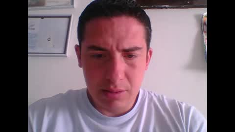Snapshot of mickseb chatting on March 15, 2026, 2:34 pm mickseb online show from March 15, 2026, 2:34 pm