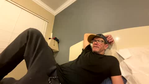 Snapshot of mickymu chatting on January 18, 2025, 4:59 am mickymu online show from January 18, 2025, 4:59 am