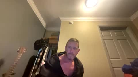 Snapshot of mickymu chatting on February 15, 2025, 11:39 am mickymu online show from February 15, 2025, 11:39 am