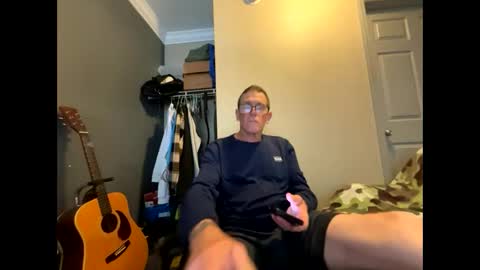 Snapshot of mickymu chatting on February 22, 2025, 6:41 pm mickymu online show from February 22, 2025, 6:41 pm