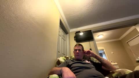Snapshot of mickymu chatting on February 23, 2025, 4:39 am mickymu online show from February 23, 2025, 4:39 am