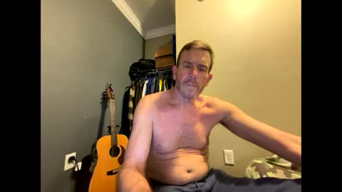 Snapshot of mickymu chatting on March 11, 2025, 4:43 am mickymu online show from March 11, 2025, 4:43 am