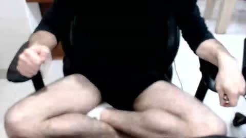 microfama00 online show from January 17, 2026, 6:29 am