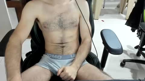 microfama00 online show from July 21, 2026, 4:59 am