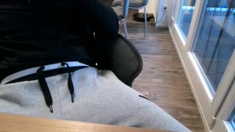 midlifemuscle17941 online show from February 11, 2026, 4:45 pm