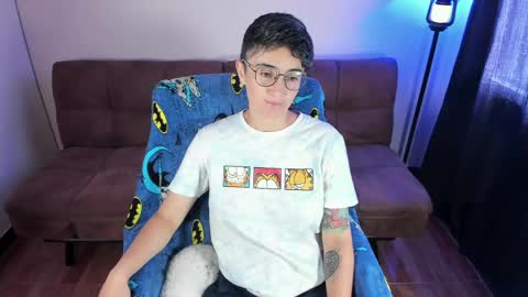 Blue online show from June 2, 2026, 3:25 pm