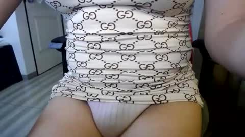 selena online show from March 27, 2026, 1:11 pm