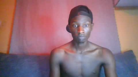 DZADDY YOO online show from June 27, 2026, 11:32 pm