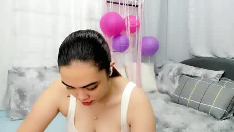 Bunny 3 online show from October 8, 2025, 7:11 pm