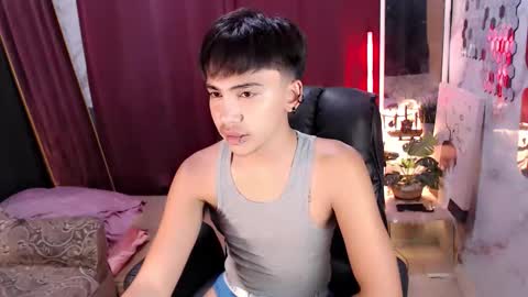 Kitty online show from December 1, 2025, 12:59 am