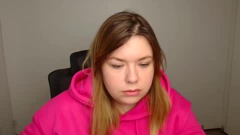 Snapshot of midnightmariana chatting on October 20, 2025, 5:08 am Mariana online show from October 20, 2025, 5:08 am