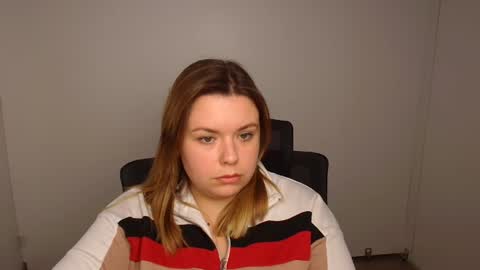 Snapshot of midnightmariana chatting on October 23, 2025, 11:20 am Mariana online show from October 23, 2025, 11:20 am