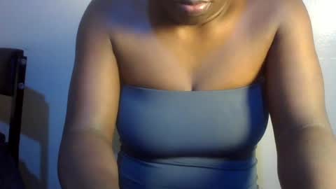 Snapshot of midnightt_curves chatting on June 30, 2026, 1:56 pm midnightt_curves online show from June 30, 2026, 1:56 pm