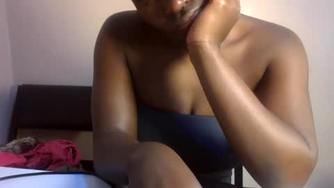 Snapshot of midnightt_curves chatting on July 1, 2026, 4:40 pm midnightt_curves online show from July 1, 2026, 4:40 pm