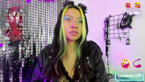 midory_ online show from November 18, 2025, 3:56 am