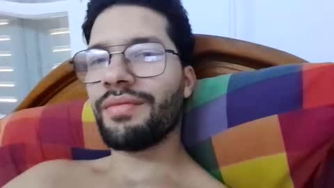 Snapshot of midoumas1 chatting on December 14, 2024, 3:04 pm Sam online show from December 14, 2024, 3:04 pm