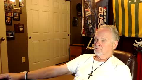 midwestdad09 online show from September 25, 2025, 12:36 am