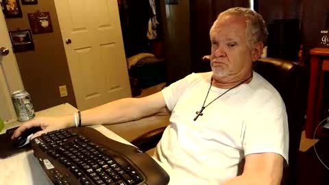 midwestdad09 online show from October 23, 2025, 7:12 pm