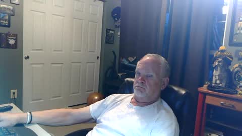 midwestdad09 online show from June 28, 2026, 1:33 am