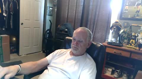 midwestdad09 online show from July 9, 2026, 6:23 pm