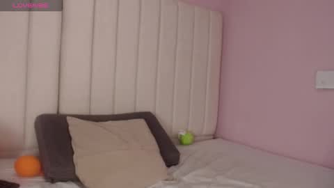 Snapshot of miel_alisha chatting on November 27, 2025, 12:51 pm miel online show from November 27, 2025, 12:51 pm