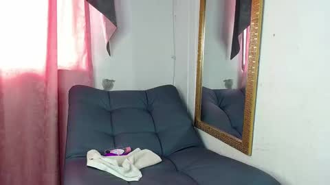 Snapshot of mielsquirt chatting on March 3, 2025, 6:22 pm mielsquirt online show from March 3, 2025, 6:22 pm