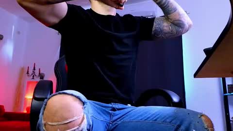 Snapshot of mightyaaron chatting on March 4, 2026, 6:19 am MightyAaron online show from March 4, 2026, 6:19 am