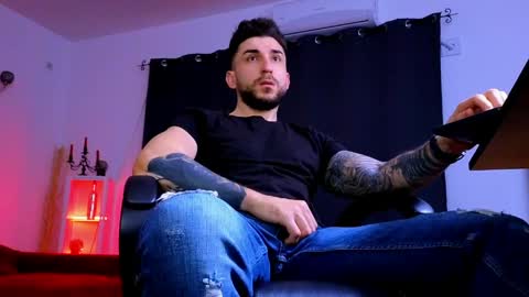 Snapshot of mightyaaron chatting on March 31, 2026, 2:24 am MightyAaron online show from March 31, 2026, 2:24 am